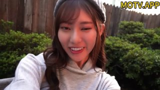 黑丝熟女人妻_撅着大白屁屁_被无套爆菊花_操的骚逼大开大合非常享受_内射